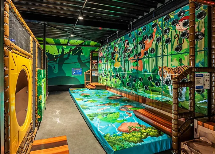 2 Bedroom Gorgeous In *