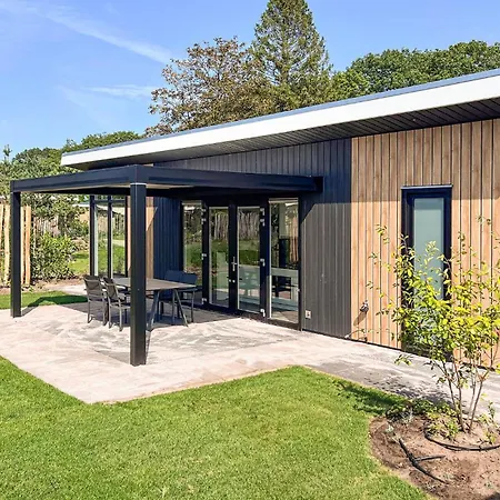 2 Bedroom Gorgeous In *